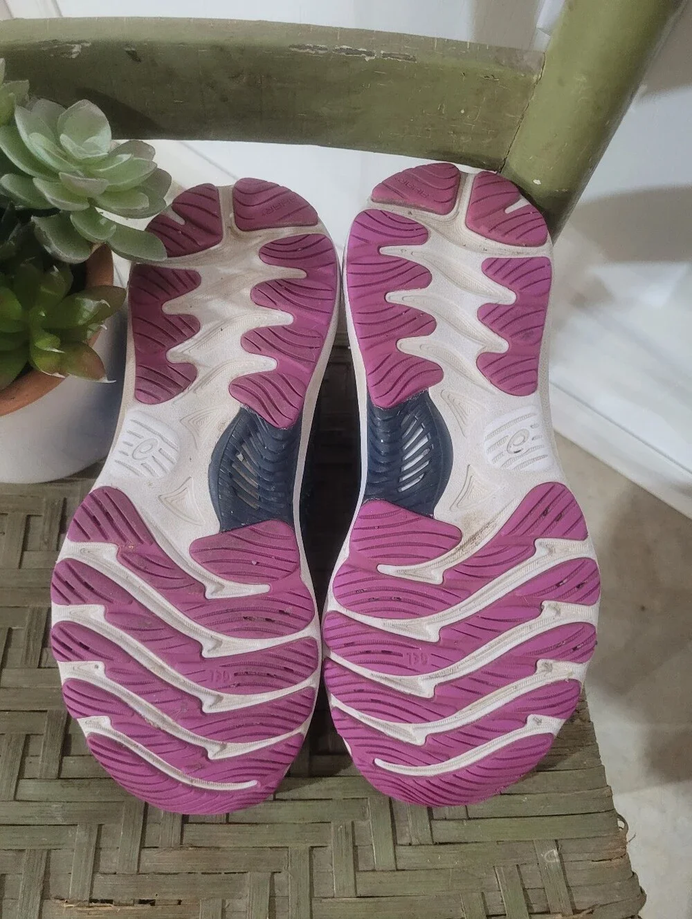 Asics Women's Gel Nimbus 23 Navy Pink Athletic Running Sneakers Size 7.5